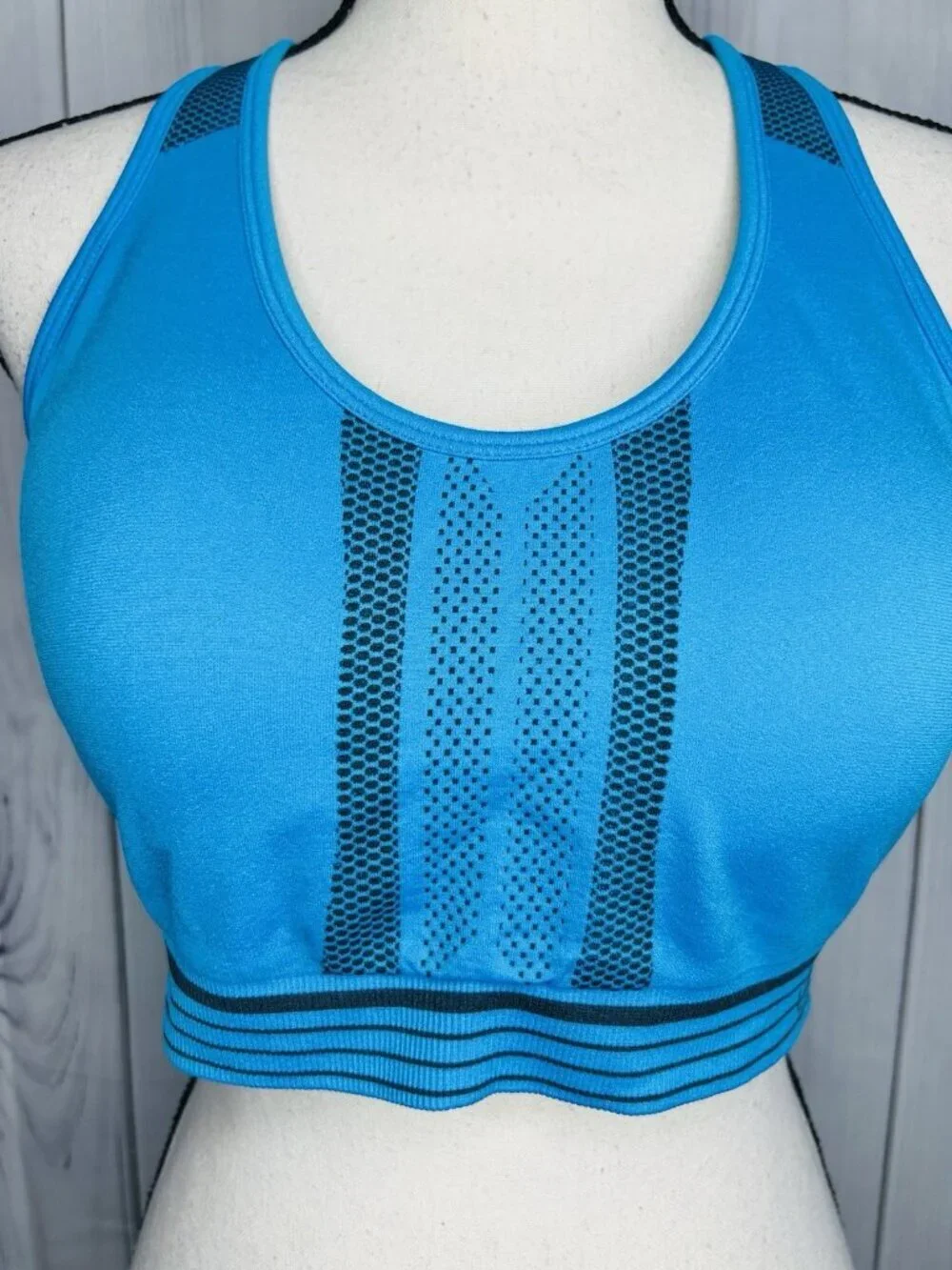 Be Inspired Electric Blue Sports Bra Size XL Racerback Removeable Pads